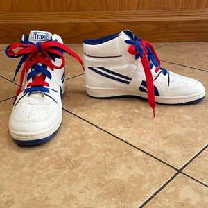 Trax size 6 vintage high tops